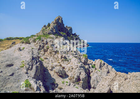Città Atene, Repubblica Greca. Montagne e acqua, mare blu. 13. Sett. 2019. Foto di viaggio. Foto Stock