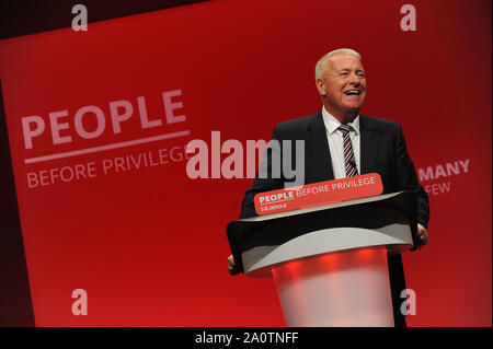 Brighton, Regno Unito. Il 21 settembre, 2019 presidente del partito laburista, Ian Lavery MP, offre il suo discorso ai delegati durante la sessione di apertura del primo giorno del partito laburista conferenza annuale presso il Centro di Brighton. Kevin Hayes/Alamy Live News Credito: Kevin Hayes/Alamy Live News Foto Stock