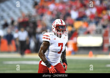 Champagne, Illinois, Stati Uniti d'America. Xxi Sep, 2019. Linebacker Mohamed Barry (7) del Nebraska Cornhuskers il riscaldamento durante il NCAA Football gioco tra l'Illinois vs Nebraska presso il Memorial Stadium di champagne, Illinois. Dean Reid/CSM/Alamy Live News Foto Stock