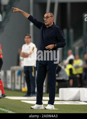 Torino, Italia. Xxi Sep, 2019. La Juventus' head coach Maurizio Sarri reagisce durante una serie di una partita di calcio tra Juventus e Verona a Torino, Italia, Sett. 21, 2019. La Juventus ha vinto la partita 2-1. Credito: Augusto Casasoli/Xinhua/Alamy Live News Foto Stock