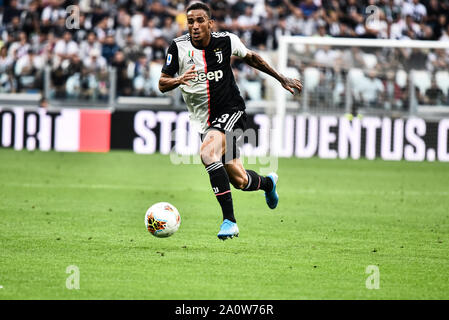 Torino, Italia. Xxi Sep, 2019. Danilo della Juventus FC in azione durante la serie di una partita di calcio tra Juventus e Hellas Verona. La Juventus ha vinto 2-1 a Allianz Stadium, a torino, Italia 21 settembre 2019 (foto di Alberto Gandolfo/Pacific Stampa) Credito: Pacific Press Agency/Alamy Live News Foto Stock