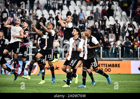 Torino, Italia. Xxi Sep, 2019. La Juventus team celebra durante la serie di una partita di calcio tra Juventus e Hellas Verona. La Juventus ha vinto 2-1 a Allianz Stadium, a torino, Italia 21 settembre 2019 (foto di Alberto Gandolfo/Pacific Stampa) Credito: Pacific Press Agency/Alamy Live News Foto Stock