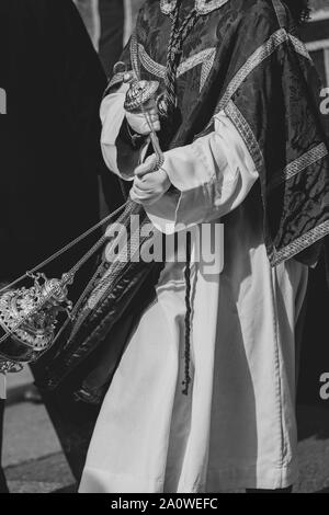 Close up di un incensiere in una processione, la Settimana Santa Foto Stock