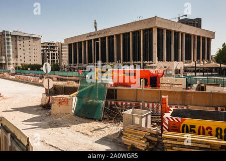 Riyadh progetto di metropolitana area di costruzione in Al Murabba quartiere vicino l'Ufficio statale di istruzione, Riyadh Foto Stock