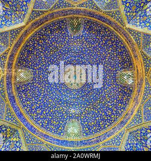 Iwan, a cupola, Masjed-e Imam moschea, Maydam-e piazza Iman, Elazig, Turchia Foto Stock