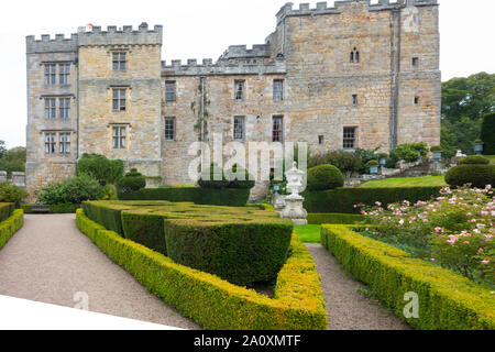 Chillingham Castle e giardini in Northumberland REGNO UNITO Foto Stock