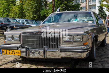 WROCLAW, Polonia - 11 agosto 2019: USA auto show, 1982-86 Cadillac Fleetwood Brougham Foto Stock
