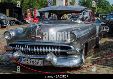 WROCLAW, Polonia - 11 agosto 2019: USA auto show, 1954 Chevrolet Bel Air Foto Stock