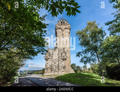 La Scottish National Wallace Monument a Sir William Wallace a Stirling che sconfisse il re Edward mi esercito al ponte di Stirling in 1297 Foto Stock