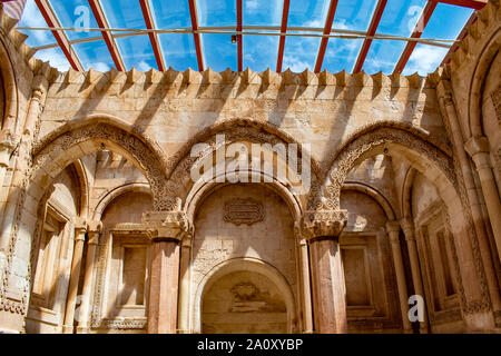 Dogubayazıt, Turchia la sala cerimoniale nel mezzo dell'Harem del famoso Ishak Pasha Palace, semi-rovinato palazzo del periodo Ottomano (1685-1784) Foto Stock