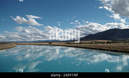 Estremo blu lago pukaki isola sud nuova zelanda Foto Stock