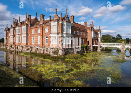 Helmingham Hall. Un moated Manor House, nel Suffolk, Regno Unito. Foto Stock