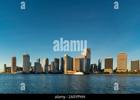 SKYLINE del centro di Biscayne Bay Miami Florida USA Foto Stock