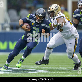 Seattle, Stati Uniti. Il 22 settembre, 2019. Seattle Seahawks quarterback Russell Wilson (3) codifica per un 18-cantiere guadagno contro i New Orleans Saints durante il secondo trimestre in campo CenturyLink Domenica, Settembre 22, 2019 a Seattle, Washington. Foto di Jim Bryant/UPI Credito: UPI/Alamy Live News Foto Stock