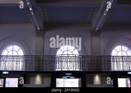 Kings College di Londra tra cui ragazzi della scuola medica Foto Stock