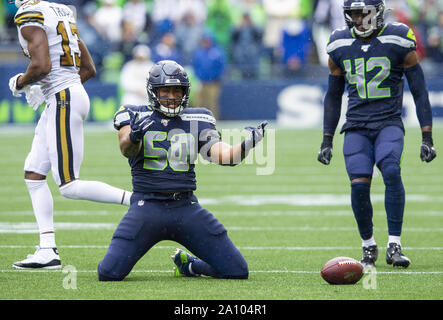 Seattle, Stati Uniti d'America. Il 22 settembre, 2019. Seattle Seahawks fuori linebacker K.J. Wright (50) gesti dopo manca una intercettazione contro i New Orleans Saints durante il terzo trimestre in campo CenturyLink Domenica, Settembre 22, 2019 a Seattle, Washington. New Orleans Saints battere i Seattle Seahawks 33-27. Foto di Jim Bryant/UPI Credito: UPI/Alamy Live News Foto Stock