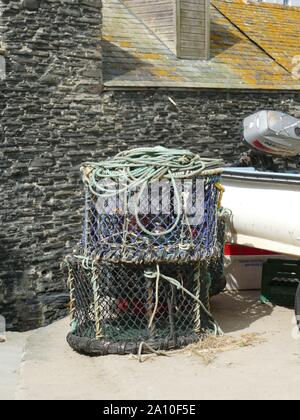 Il granchio pentole in Port Isaac, Cornwall Foto Stock