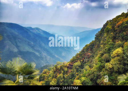 Grotta Arwah gorge, Cherrapunji, India. Foto Stock