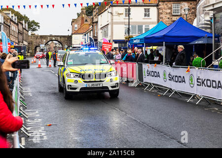 La polizia di veicoli di emergenza, auto della polizia luci, polizia luci lampeggianti di emergenza di polizia, polizia car REGNO UNITO, auto della polizia, polizia luci blu, chiamata di emergenza Foto Stock