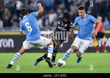 Roma, Italia. Il 22 settembre, 2019. Roma, Italia. Il 22 settembre, 2019. Gervinho del Parma Calcio durante la Serie A nella partita tra Lazio e Parma Calcio 1913 presso lo Stadio Olimpico di Roma, Italia il 22 settembre 2019. Foto di Giuseppe mafia. Credit: UK Sports Pics Ltd/Alamy Live News Credit: UK Sports Pics Ltd/Alamy Live News Foto Stock
