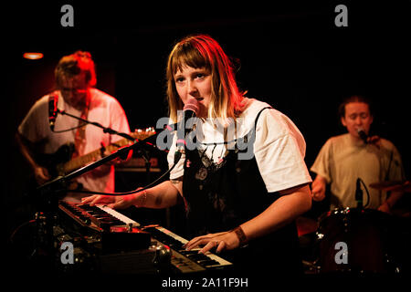 Copenhagen, Danimarca. 21st, settembre 2019. La band britannica Penelope Isles esegue un concerto dal vivo al Bar ideale di Copenaghen. (Photo credit: Gonzales Photo - Christian Hjorth). Foto Stock