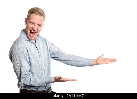 Overjoyed commercianti presentando lo spazio vuoto per il testo. Foto Stock