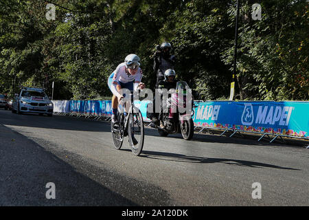 Harrogate, Regno Unito. Il 23 settembre 2019. Elynor Backstedt di Gran Bretagna prende il bronzo nel 2019 strada UCI Campionati del Mondo Junior Womens Cronometro individuale. Settembre 23, 2019 Dan-Cooke credito/Alamy Live News Foto Stock