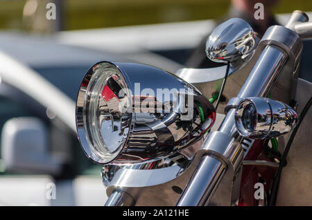 Chrome moto chopper proiettore closeup Foto Stock