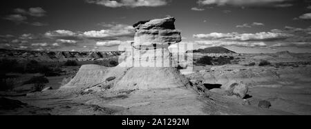 La Sfinge, formazione rocciosa erosa dal vento, Valle de la Luna, Parco Provinciale di Ischigualasto, Provincia di San Juan, Argentina. Sito patrimonio dell'umanità dell'UNESCO. Foto Stock