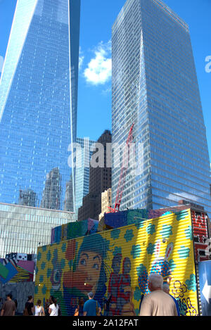 One World Trade Center (sinistra) o 'libertà' Torre e 7 World Trade Center, Manhattan, New York, Stati Uniti d'America Foto Stock