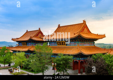 Di Jilin, Cina - 02 Settembre 2016: sale di preghiera al tempio Zhengjue. Foto Stock