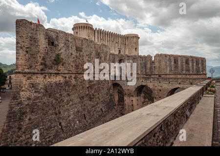Vista panoramica del castello di Santa Severina città, Calabria, Italia Foto Stock