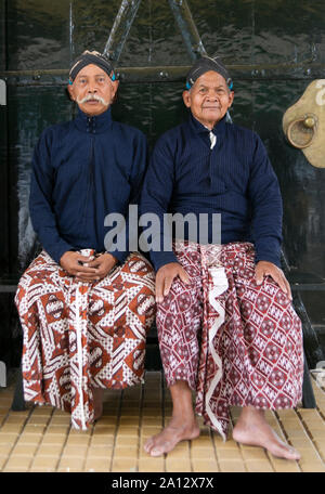 Fermi presso il Kraton, Yogyakarta, Java, Indonesia Foto Stock