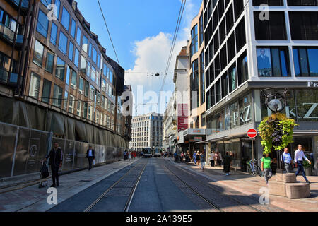 Ginevra, Svizzera - 29 agosto , 2019. Ginevra centro vista con Rue de la Confederazione street. Foto Stock