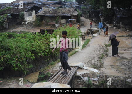 Il 28 luglio 2012. Coxs Bazar, Bangladesh. Rifugiati Rohingyas in Bangladesh Camp Foto Stock