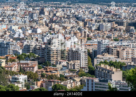 Vista aerea della città di Palma de Mallorca skyline dal castello di Bellver (Castell de Bellver) Foto Stock