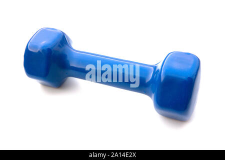Blue Dumbbell isolati su sfondo bianco. 2kg di pesi, colore blu dumbell. Foto Stock