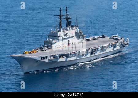 Marina Militare Italiana luce portaerei Giuseppe Garibaldi. Foto Stock