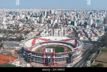 Buenos Aires, Argentina - 19 agosto 2013: Veduta aerea della maggiore Soccer satadium in Argentina. River Plate Foto Stock