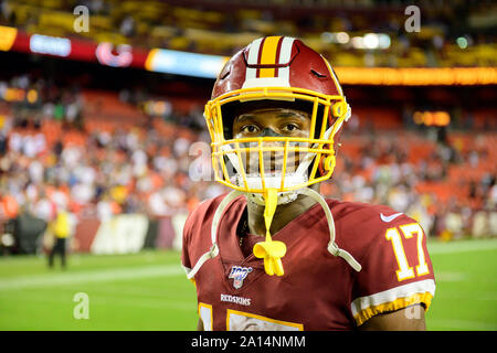 Washington Redskins wide receiver McLaurin spugna (17) lascia il campo dopo la partita contro i Chicago Bears a FedEx in campo Landover, Maryland il lunedì, 23 settembre 2019. La porta ha vinto il gioco 31 - 15.Credit: Ron Sachs/CNP | Utilizzo di tutto il mondo Foto Stock