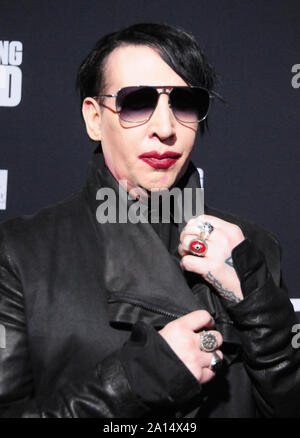 Hollywood, California, Stati Uniti d'America 23 settembre 2019 cantante Marilyn Manson assiste il Walking Dead stagione 10 Premiere il 23 settembre 2019 a TCL Teatro Cinese a Hollywood, California, Stati Uniti d'America. Foto di Barry re/Alamy Live News Foto Stock
