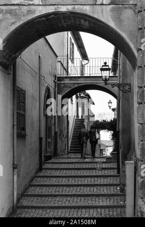 Tuscania (Italia) - Una splendida cittadina etrusca e medievale in provincia di Viterbo, Tuscia, regione Lazio. Si tratta di un'attrazione turistica per molte chiese Foto Stock