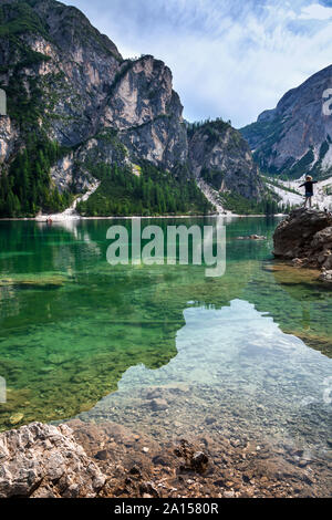 Lago di Braies in Sud Tirolo dolomite zona di montagna Foto Stock