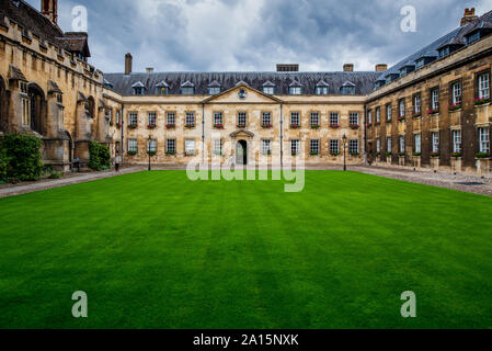 Peterhouse College Cambridge University - The Old Court in Peterhouse College, parte dell'Università di Cambridge, fondata nel 1284. Foto Stock