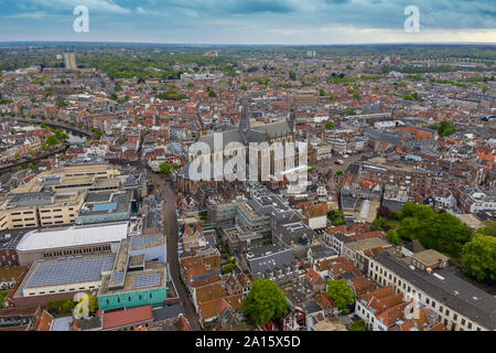 Vista aerea di affollato di edifici in città di Harlem Foto Stock