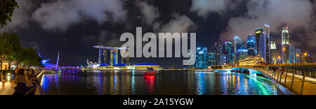 Skyline di Singapore con Marina Bay, Singapore Foto Stock