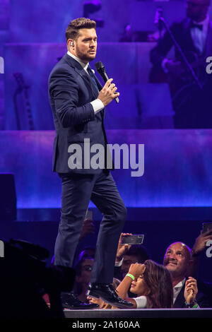 Milano Italia. Il 23 settembre 2019. Il canadese del cantautore Michael Buble " suona dal vivo sul palco al Mediolanum Forum durante "Una serata con Michael Buble " Tour 2019". Foto Stock