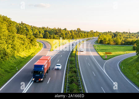 Germania, Baden-Württemberg, il traffico su autostrada Foto Stock