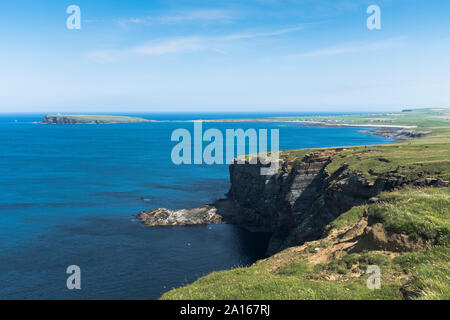 Dh Brough di Birsay BIRSAY BAY ORKNEY scogliere della costa litorale Foto Stock