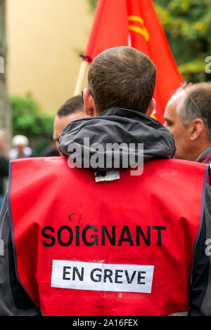 CGT unionisti marzo per protestare contro le pensioni del progetto di riforma della legge, Lione, Francia Foto Stock